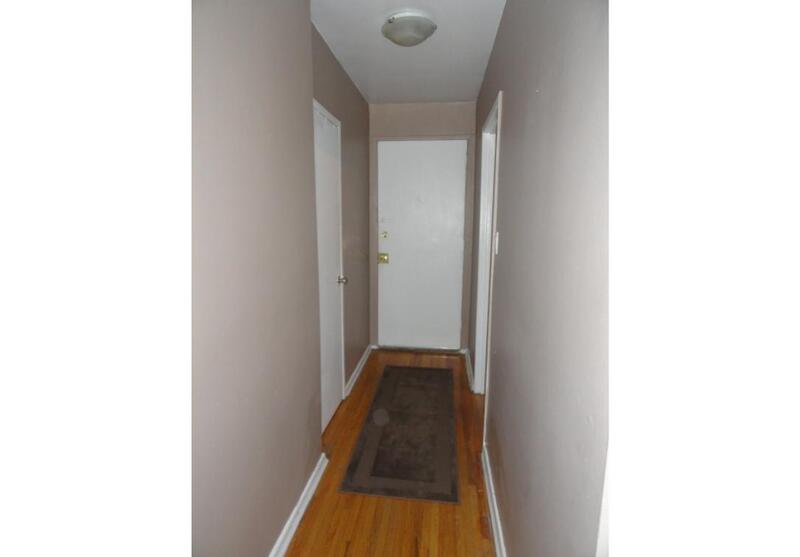 981 Mohawk Rd E, Hamilton